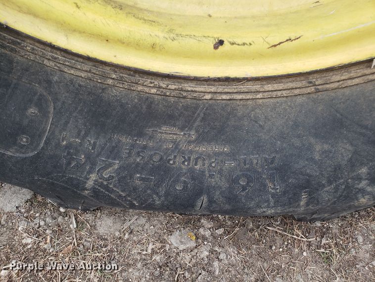 image for item FW9607 John Deere 4600 tractor