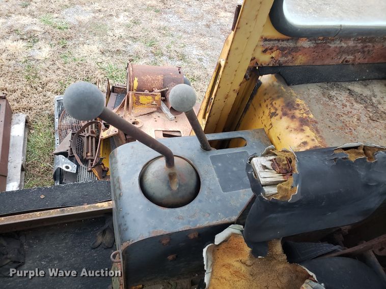 image for item FW9608 John Deere 755 crawler loader