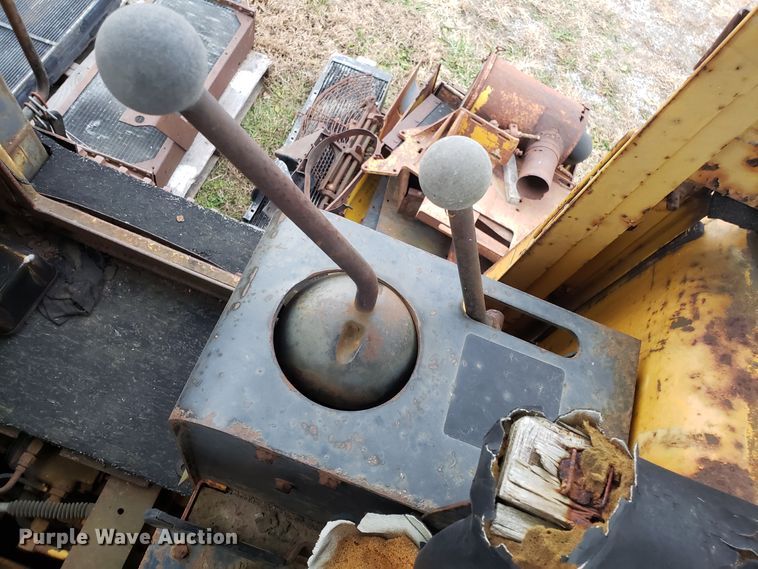 image for item FW9608 John Deere 755 crawler loader