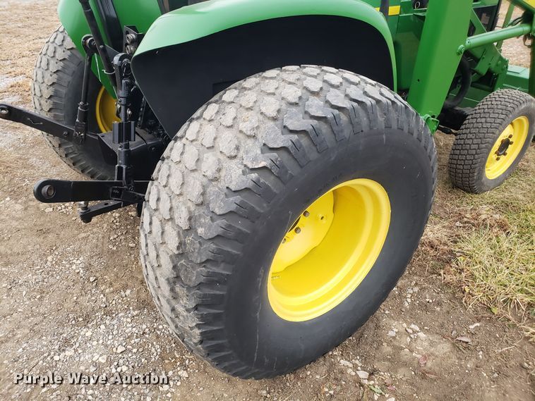image for item FW9609 John Deere 4600 tractor