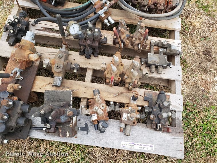 image for item FW9612 Hydraulic parts