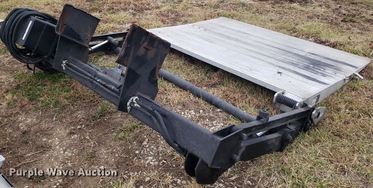 image for item FW9613 End gate lift