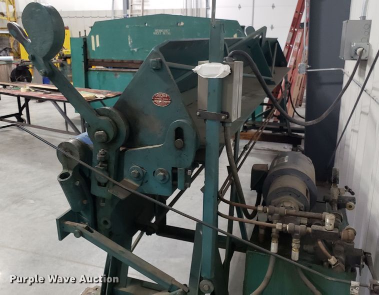 image for item GA9297 Chicago 1218 sheet metal brake