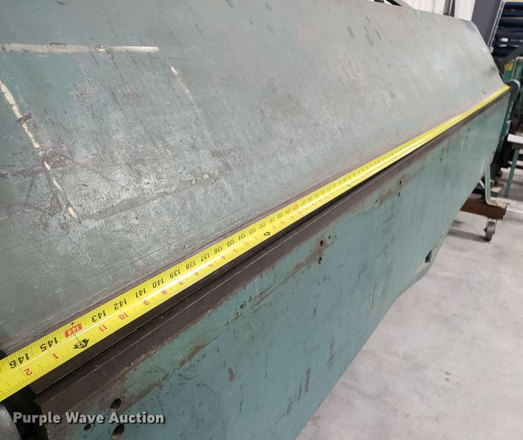 image for item GA9297 Chicago 1218 sheet metal brake