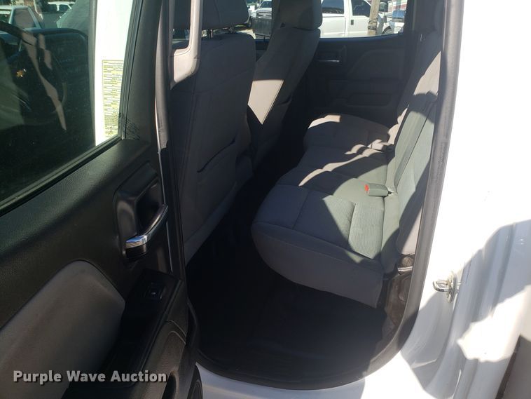 image for item GA9306 2016 Chevrolet Silverado 3500 Double Cab utility bed pickup truck