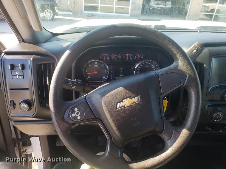 image for item GA9306 2016 Chevrolet Silverado 3500 Double Cab utility bed pickup truck