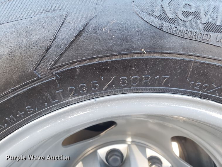 image for item GA9306 2016 Chevrolet Silverado 3500 Double Cab utility bed pickup truck