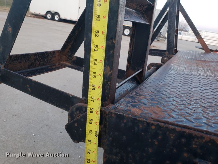 image for item GA9314 2012 C&C 82-H20D0VE6CR equipment trailer