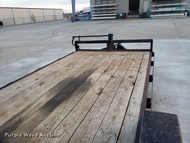 image for item GA9314 2012 C&C 82-H20D0VE6CR equipment trailer