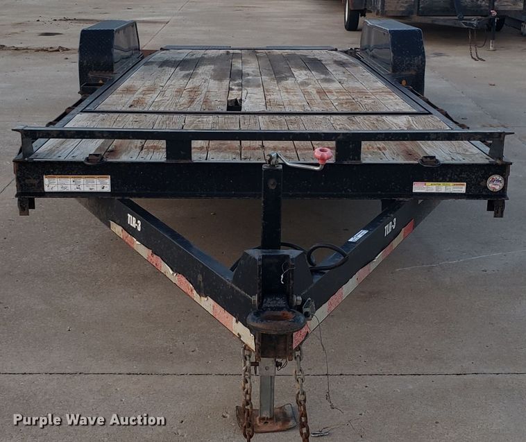 image for item GA9315 2014 Novae Sure Trac tilt deck equipment trailer