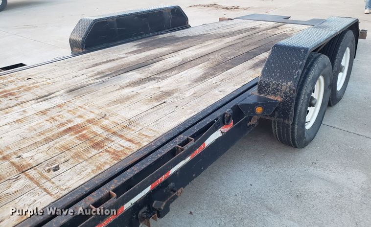 image for item GA9315 2014 Novae Sure Trac tilt deck equipment trailer