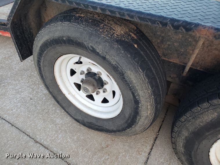 image for item GA9315 2014 Novae Sure Trac tilt deck equipment trailer