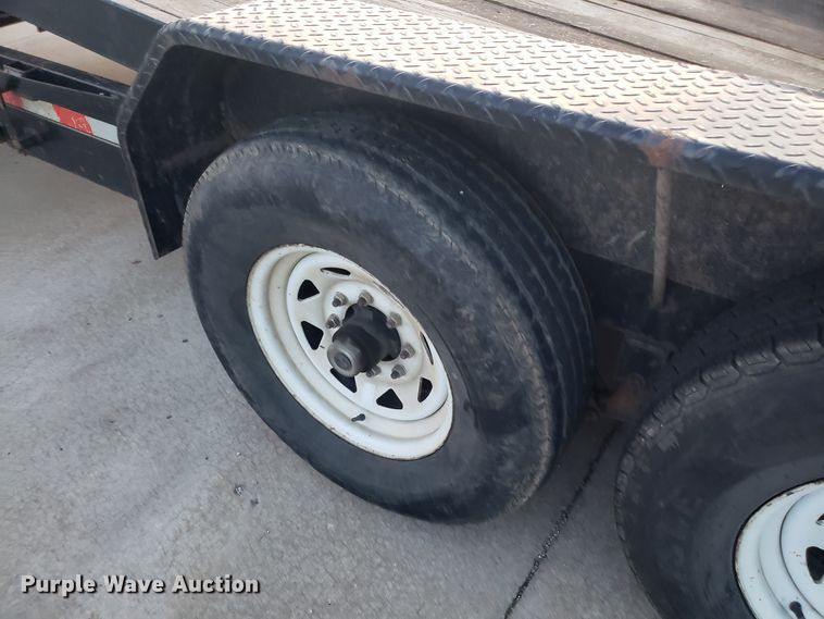 image for item GA9315 2014 Novae Sure Trac tilt deck equipment trailer