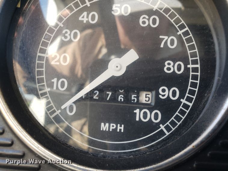 image for item GA9318 1979 Ford F800 fire truck