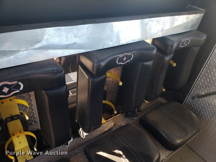 image for item GA9318 1979 Ford F800 fire truck