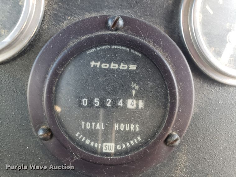 image for item GA9318 1979 Ford F800 fire truck