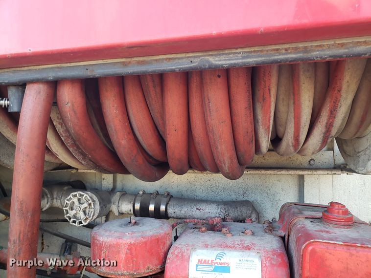 image for item GA9318 1979 Ford F800 fire truck