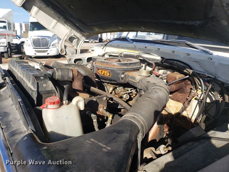 image for item GA9318 1979 Ford F800 fire truck