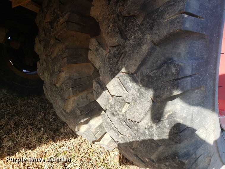 image for item GA9318 1979 Ford F800 fire truck