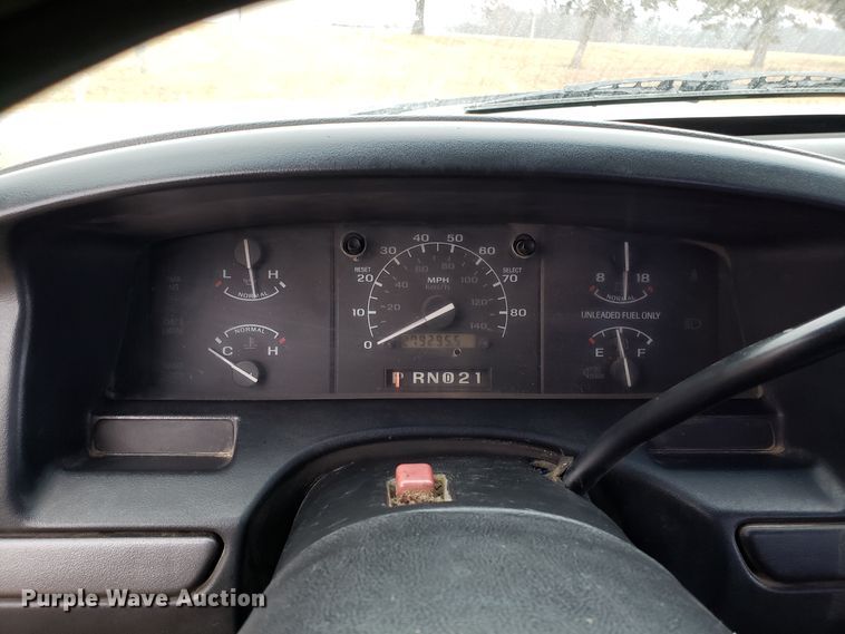 image for item GA9320 1992 Ford F350 utility bed pickup truck