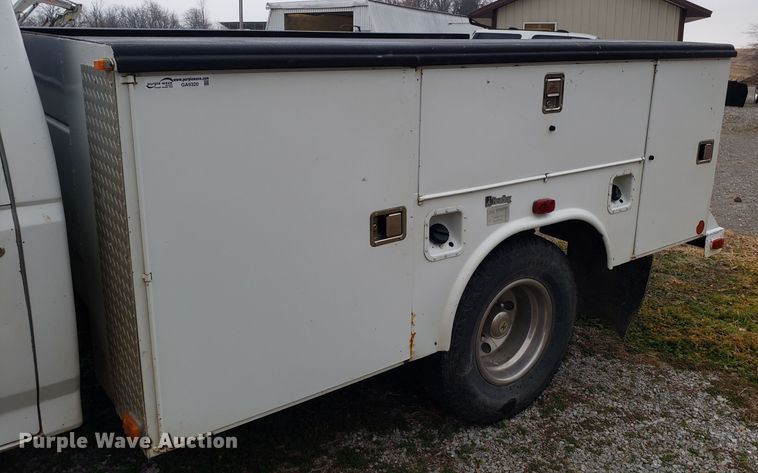 image for item GA9320 1992 Ford F350 utility bed pickup truck