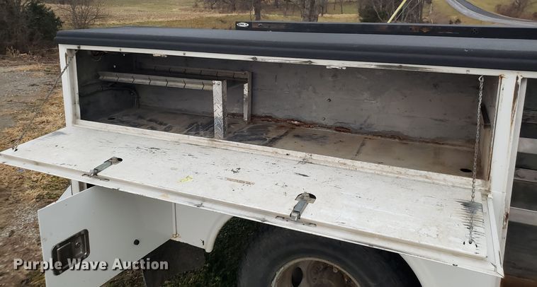 image for item GA9320 1992 Ford F350 utility bed pickup truck