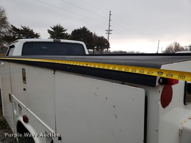 image for item GA9320 1992 Ford F350 utility bed pickup truck