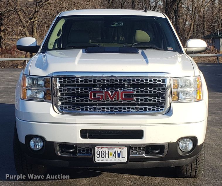 image for item GA9322 2012 GMC Sierra 2500HD Denali Crew Cab pickup truck