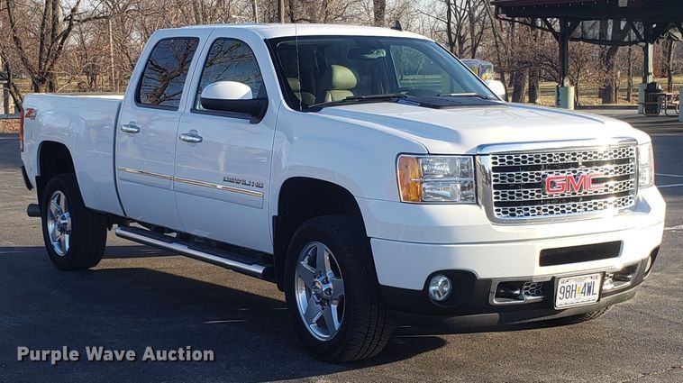 image for item GA9322 2012 GMC Sierra 2500HD Denali Crew Cab pickup truck