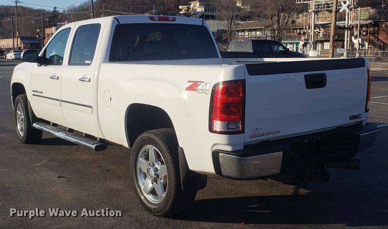 image for item GA9322 2012 GMC Sierra 2500HD Denali Crew Cab pickup truck