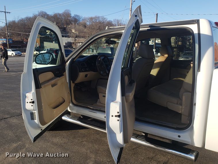 image for item GA9322 2012 GMC Sierra 2500HD Denali Crew Cab pickup truck