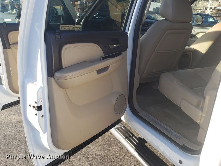 image for item GA9322 2012 GMC Sierra 2500HD Denali Crew Cab pickup truck