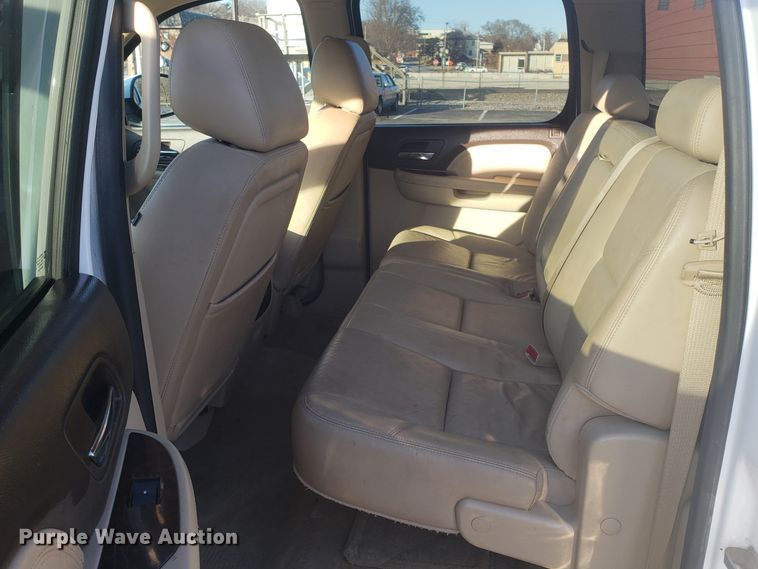 image for item GA9322 2012 GMC Sierra 2500HD Denali Crew Cab pickup truck