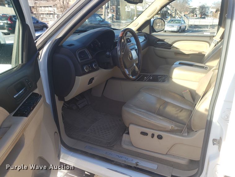 image for item GA9322 2012 GMC Sierra 2500HD Denali Crew Cab pickup truck