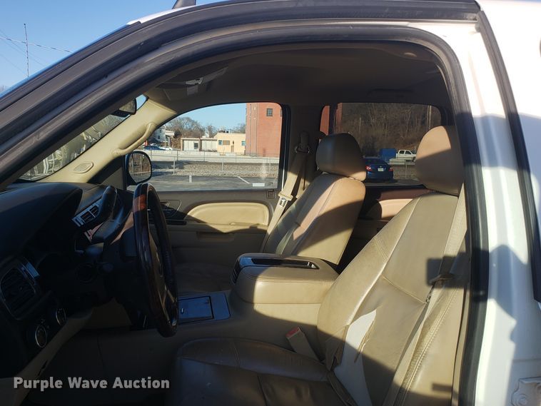 image for item GA9322 2012 GMC Sierra 2500HD Denali Crew Cab pickup truck