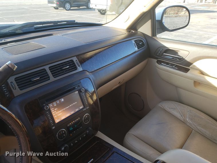 image for item GA9322 2012 GMC Sierra 2500HD Denali Crew Cab pickup truck