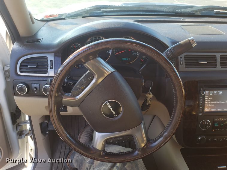 image for item GA9322 2012 GMC Sierra 2500HD Denali Crew Cab pickup truck