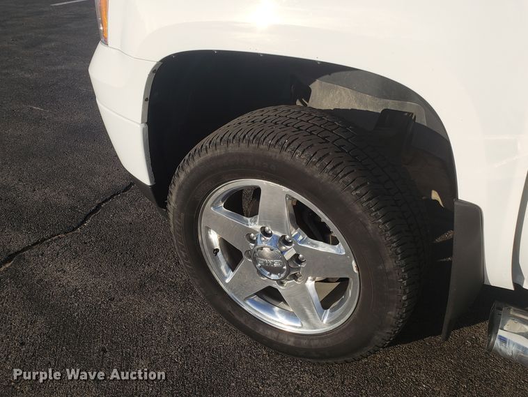 image for item GA9322 2012 GMC Sierra 2500HD Denali Crew Cab pickup truck