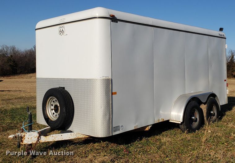image for item GA9324 2004 Cm Trailers enclosed cargo trailer