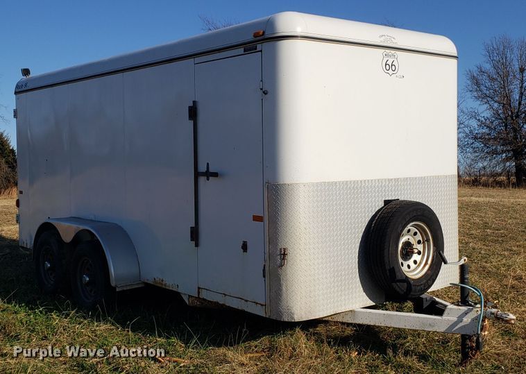 image for item GA9324 2004 Cm Trailers enclosed cargo trailer