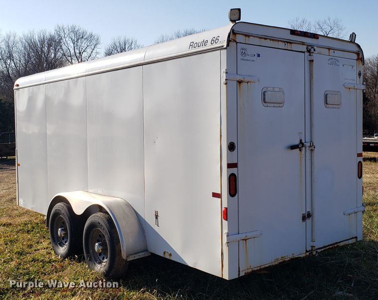image for item GA9324 2004 Cm Trailers enclosed cargo trailer
