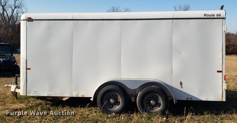 image for item GA9324 2004 Cm Trailers enclosed cargo trailer