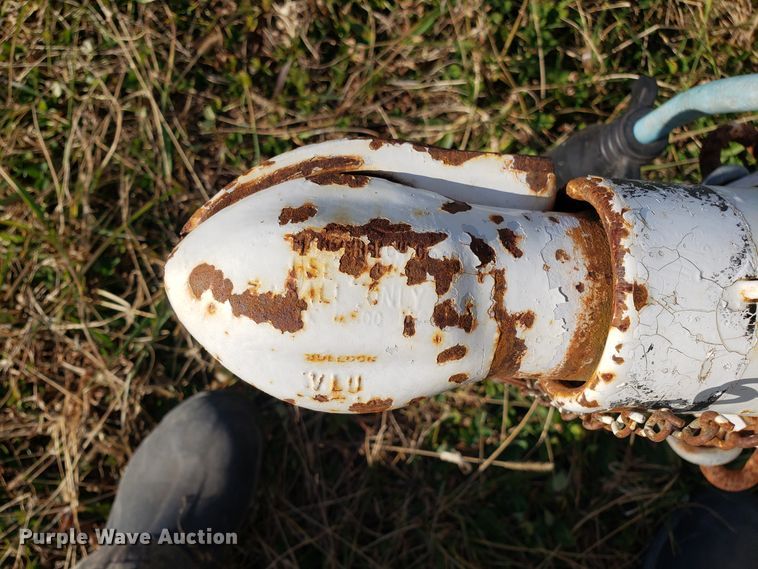 image for item GA9324 2004 Cm Trailers enclosed cargo trailer