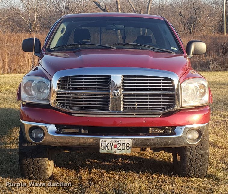 image for item GA9325 2006 Dodge Ram 1500 Quad Cab pickup truck