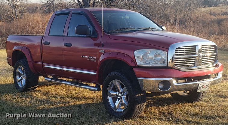 image for item GA9325 2006 Dodge Ram 1500 Quad Cab pickup truck