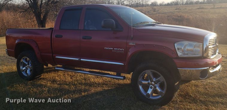 image for item GA9325 2006 Dodge Ram 1500 Quad Cab pickup truck