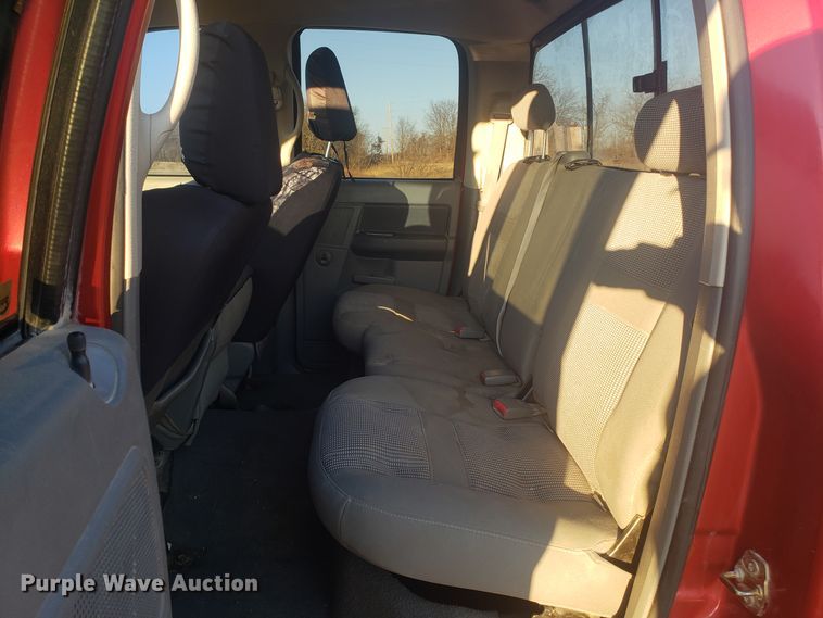 image for item GA9325 2006 Dodge Ram 1500 Quad Cab pickup truck