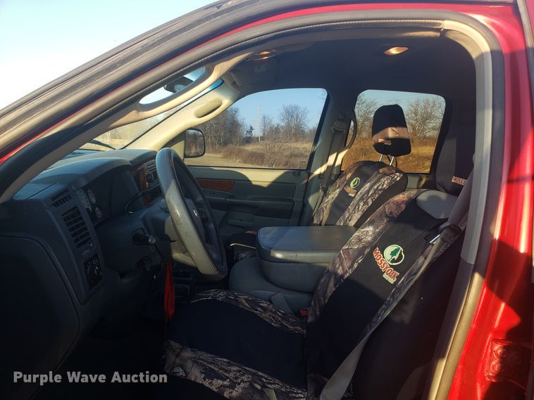 image for item GA9325 2006 Dodge Ram 1500 Quad Cab pickup truck