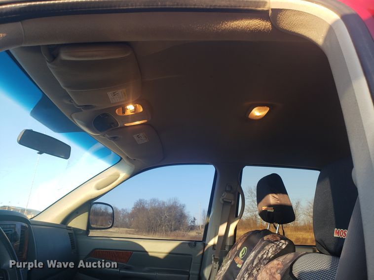 image for item GA9325 2006 Dodge Ram 1500 Quad Cab pickup truck