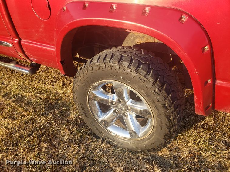 image for item GA9325 2006 Dodge Ram 1500 Quad Cab pickup truck